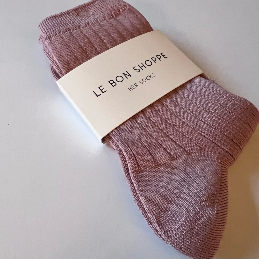 LE BON SHOPPE HER SOCKS DESERT ROSE OS NWT